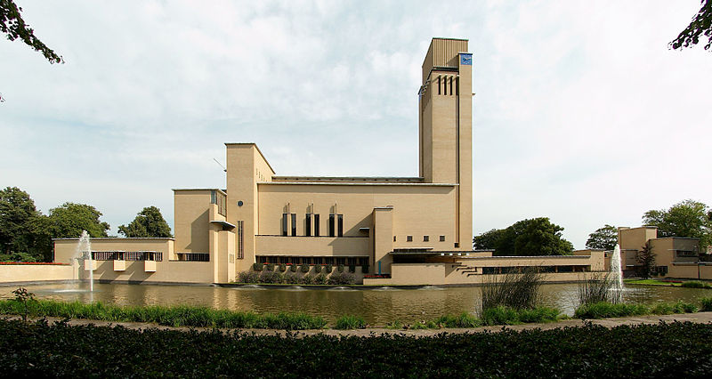 De monumentale zuidgevel. Foto: wikimedia commons.